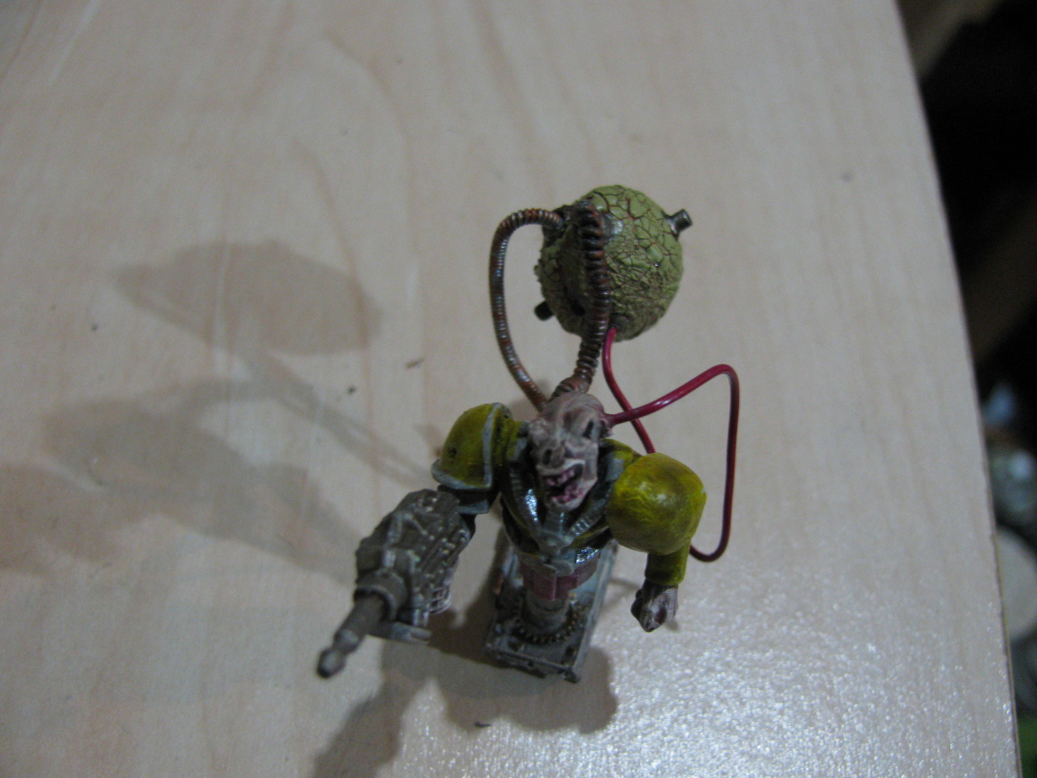 Chaos, Conversion, Crackle Paint, Warhammer 40,000 Chaos warrior